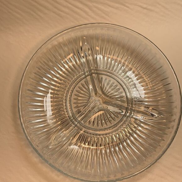 Vintage Pressed Fluted Glass Relish/Trinket Dish - Picture 2 of 4